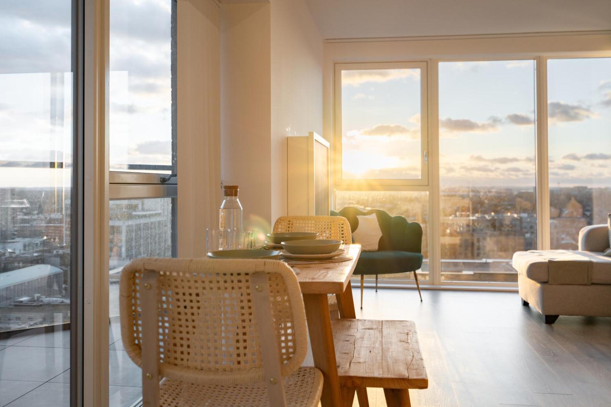 Sunset Retreat: Steps From Heathrow/Twickenham Apartment Hounslow Exterior photo